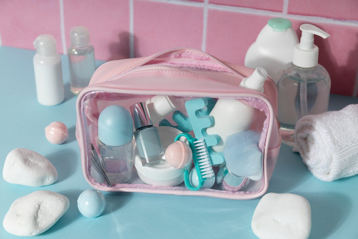 Simplifying Parenthood: Essential Minimalist Baby Care Items